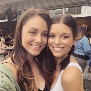 Meet your Posher, Caroline